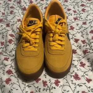 Nike Men's Mustard Yellow Sneakers